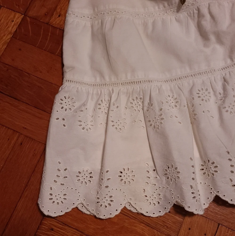 White cotton eyelet lined skirt AMERICAN EAGLE OUTFITTETS HP 🔥🔥🔥🔥🔥 - Picture 2 of 4